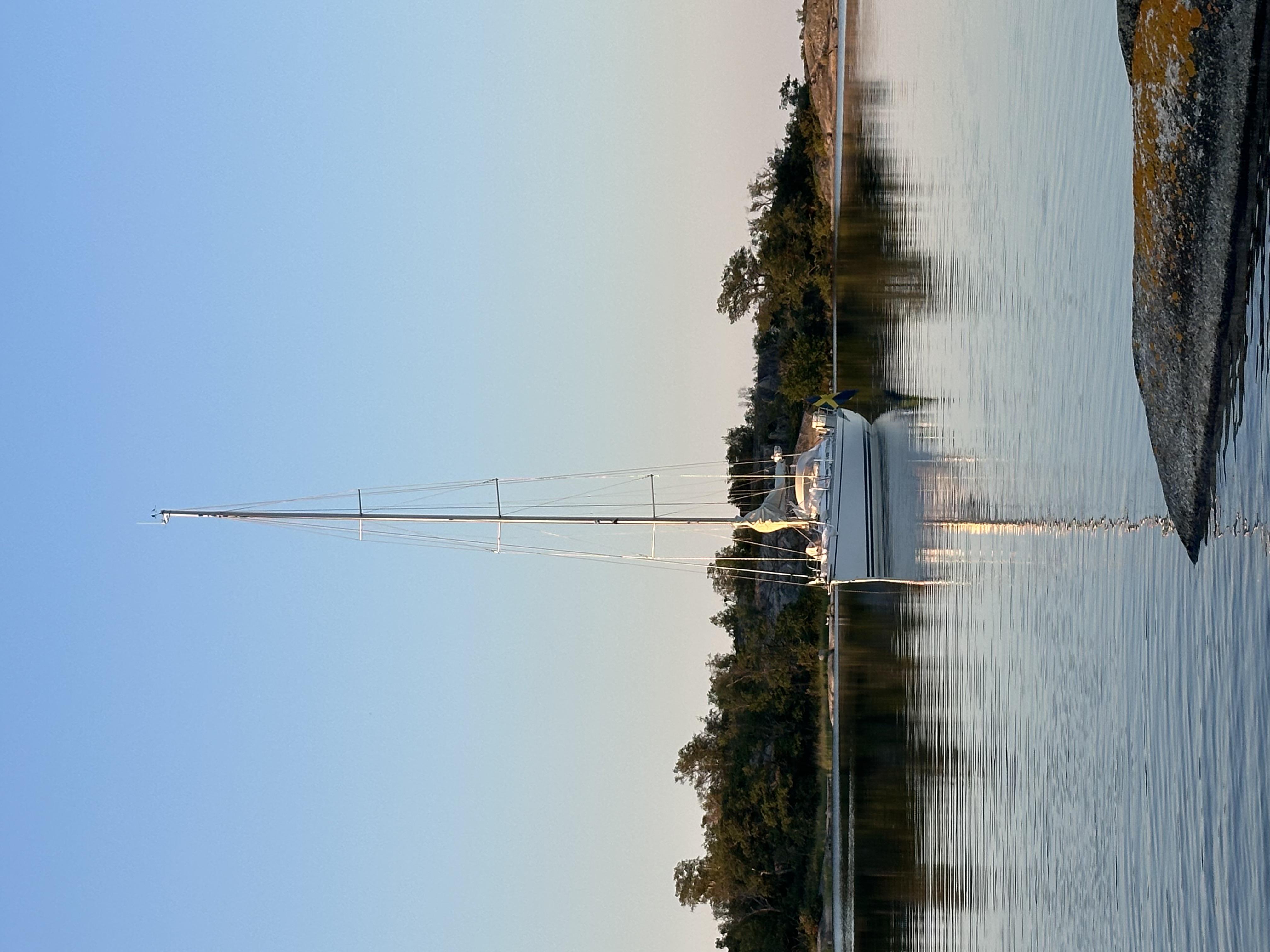 Iris at anchor in the calm bay at Finnskär